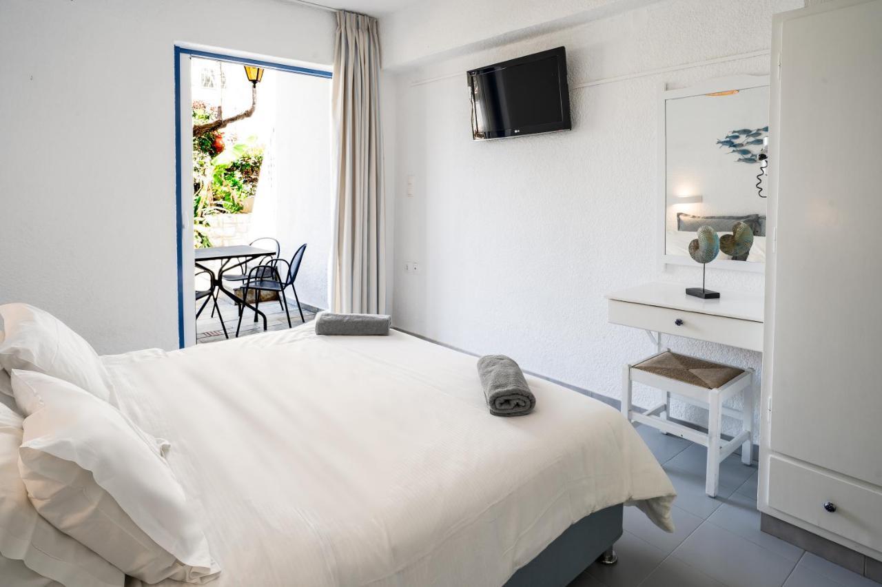 Ninetta'S Studios Poros Town 外观 照片